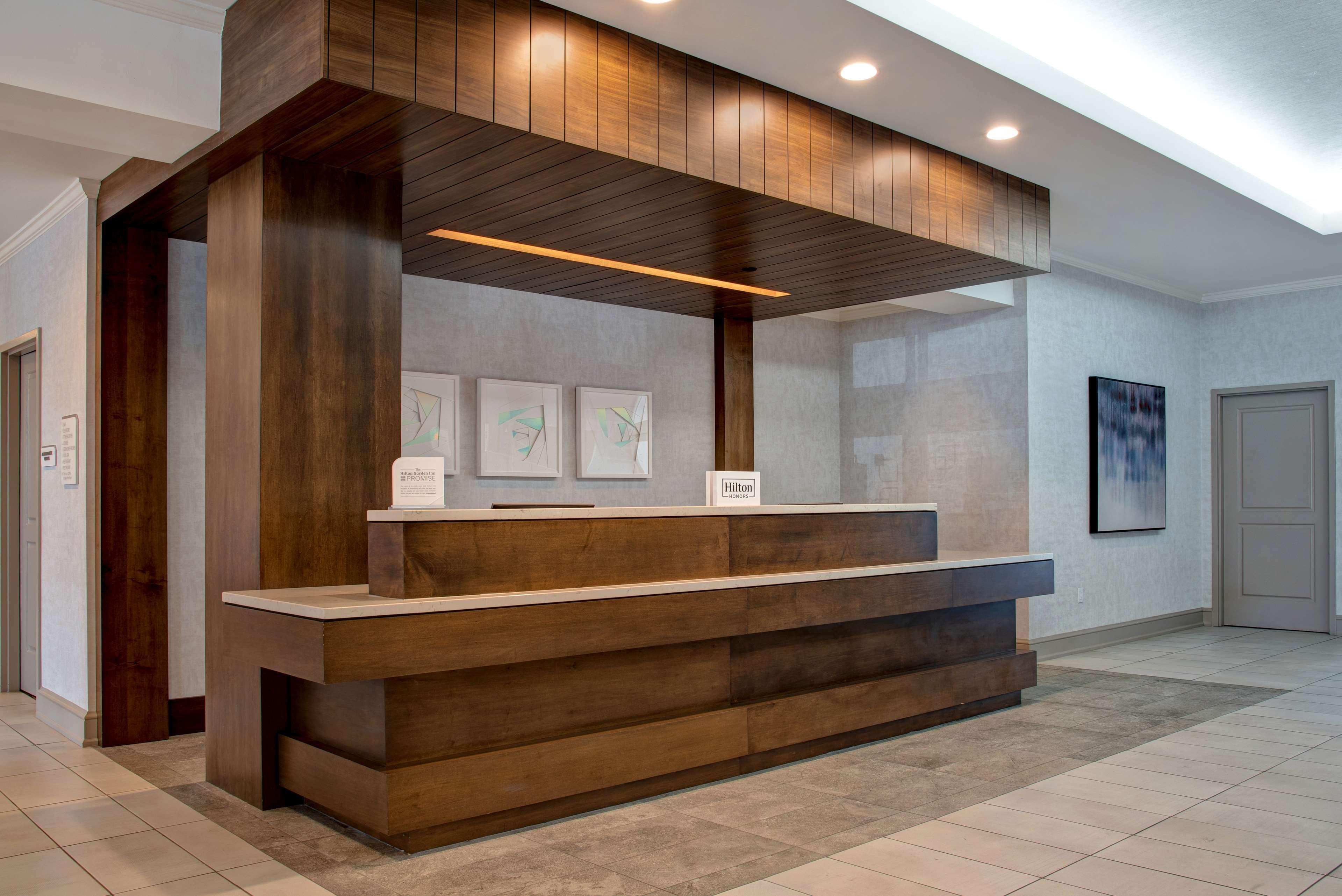 Hilton Garden Inn Kansas City/Kansas מראה חיצוני תמונה