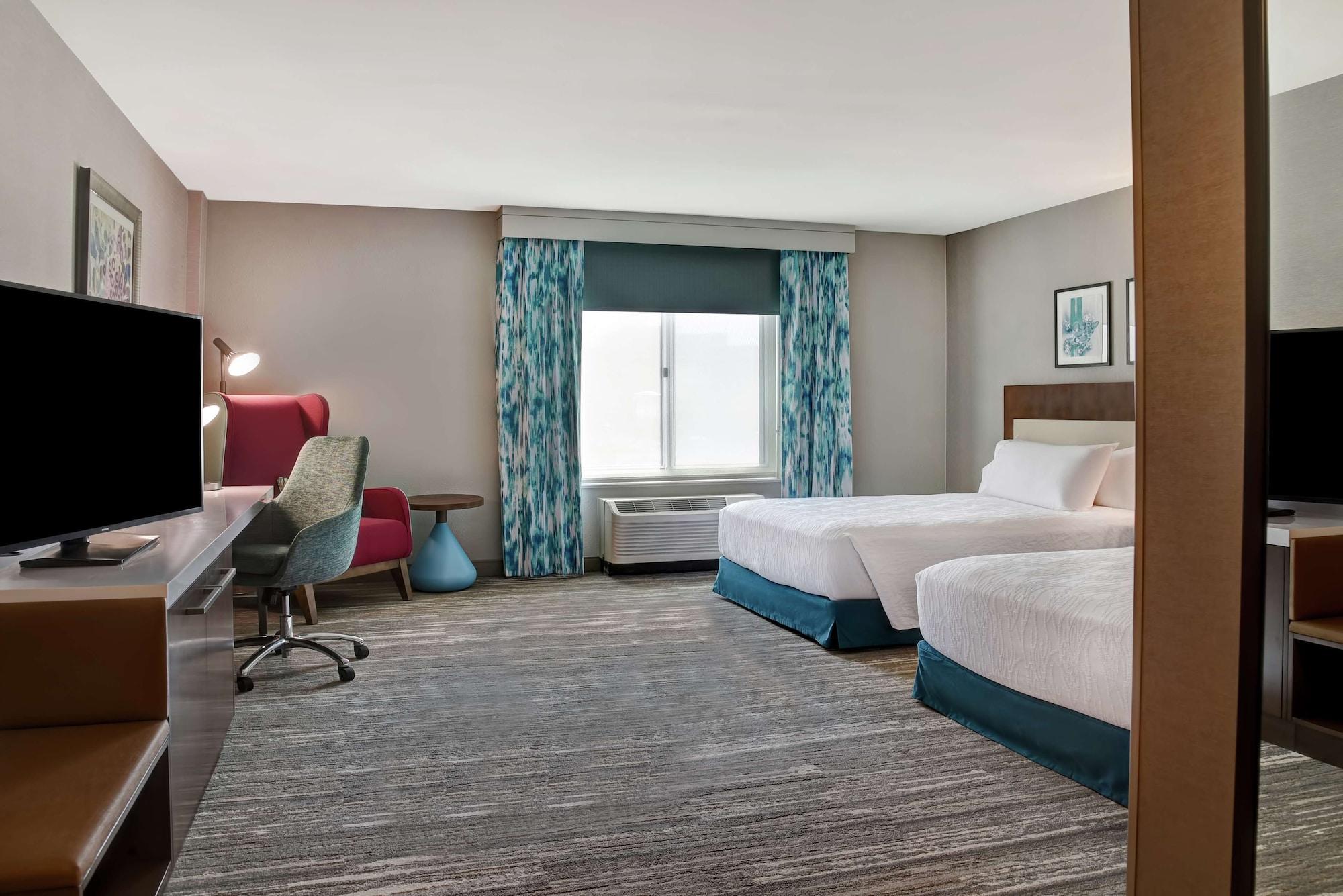 Hilton Garden Inn Kansas City/Kansas מראה חיצוני תמונה