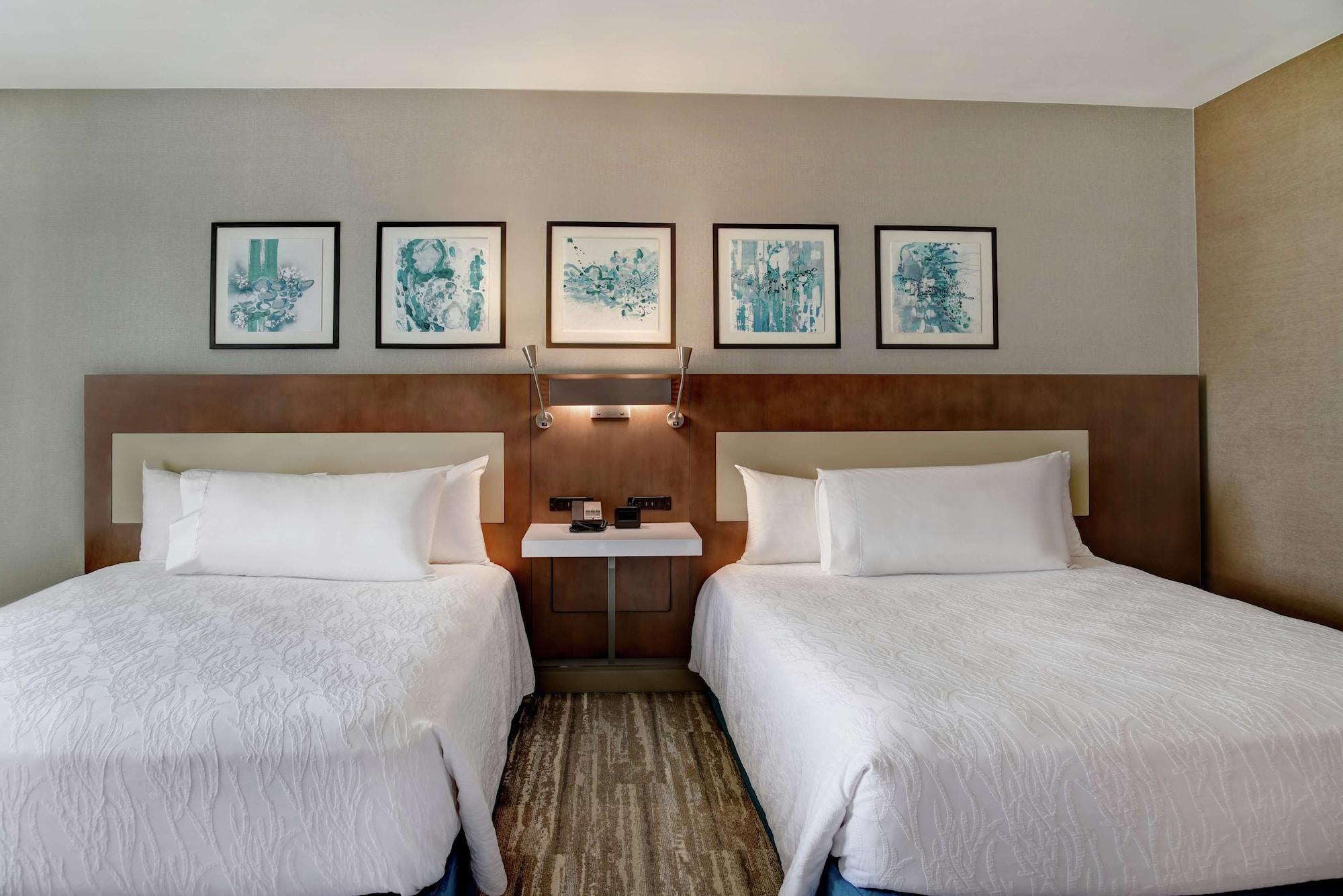 Hilton Garden Inn Kansas City/Kansas מראה חיצוני תמונה