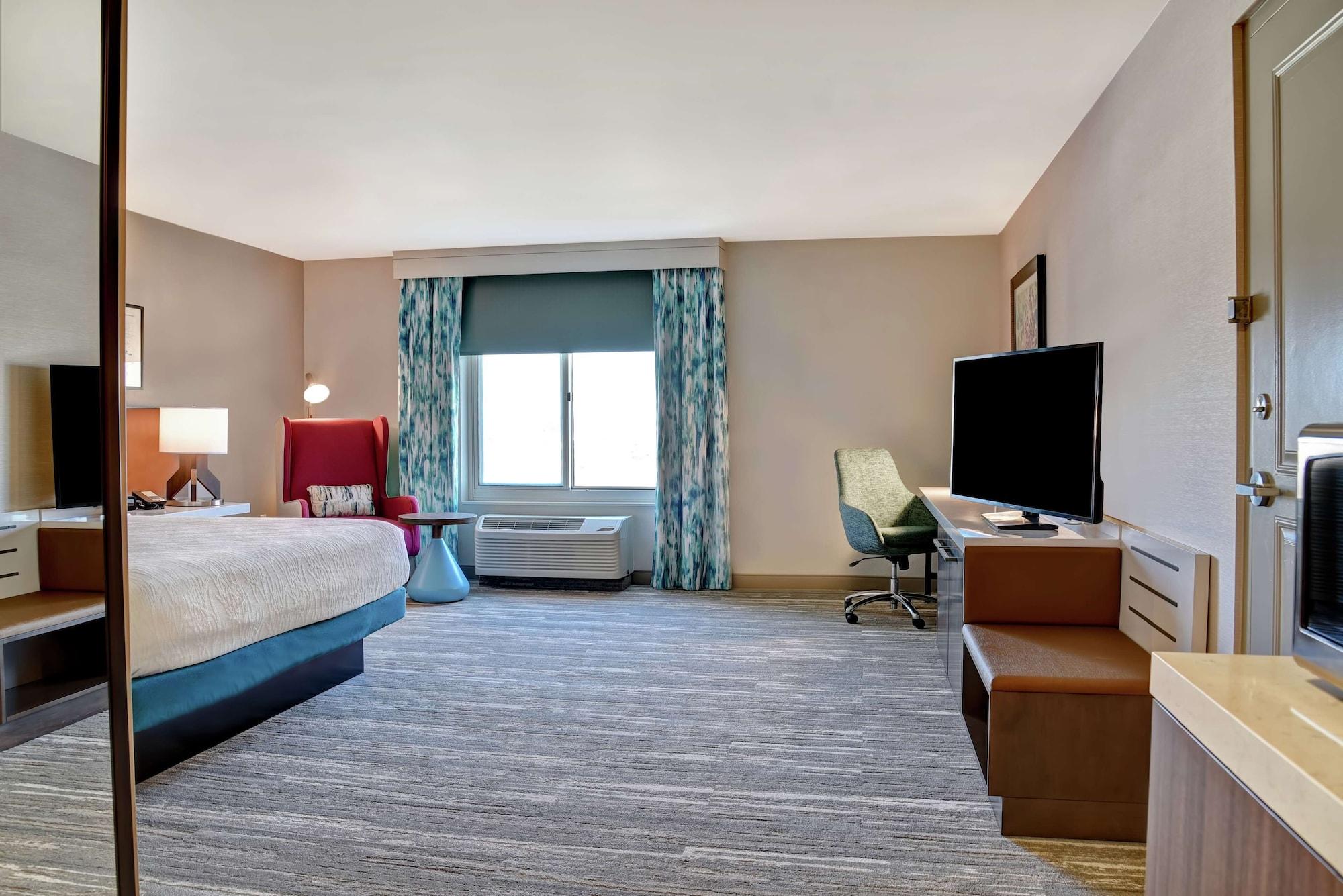 Hilton Garden Inn Kansas City/Kansas מראה חיצוני תמונה