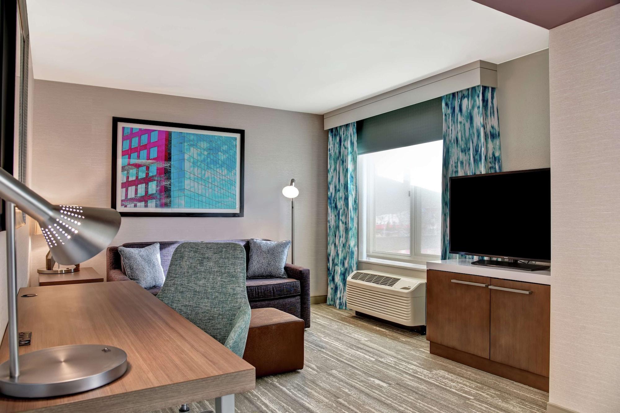 Hilton Garden Inn Kansas City/Kansas מראה חיצוני תמונה