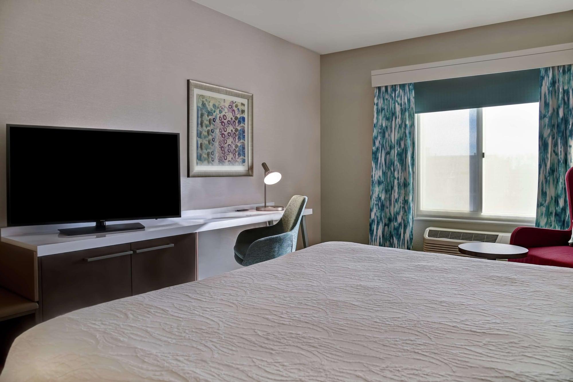 Hilton Garden Inn Kansas City/Kansas מראה חיצוני תמונה