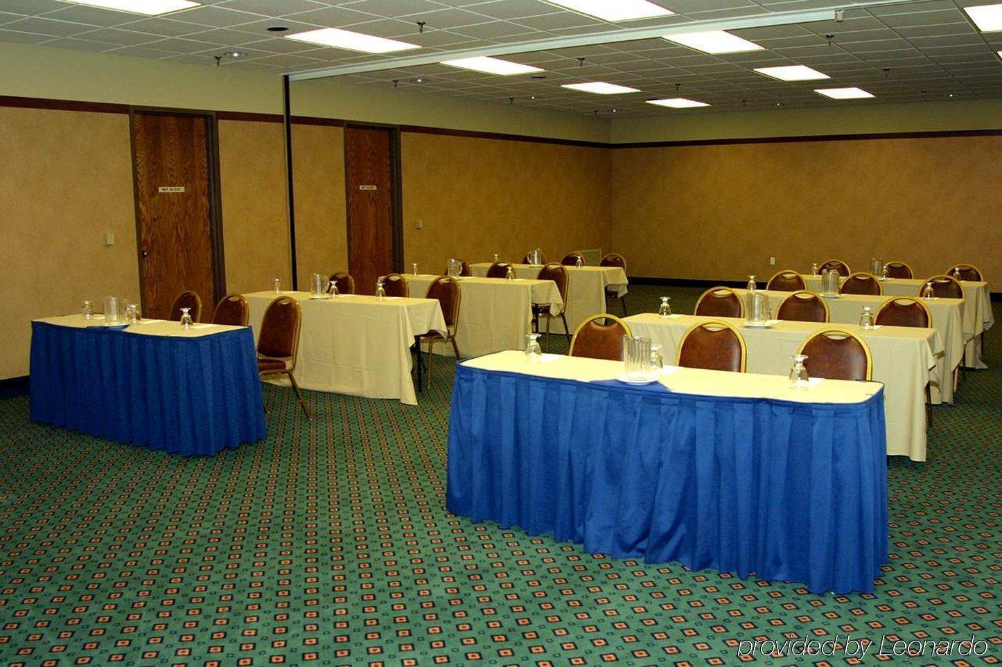 Hilton Garden Inn Kansas City/Kansas מתקנים תמונה