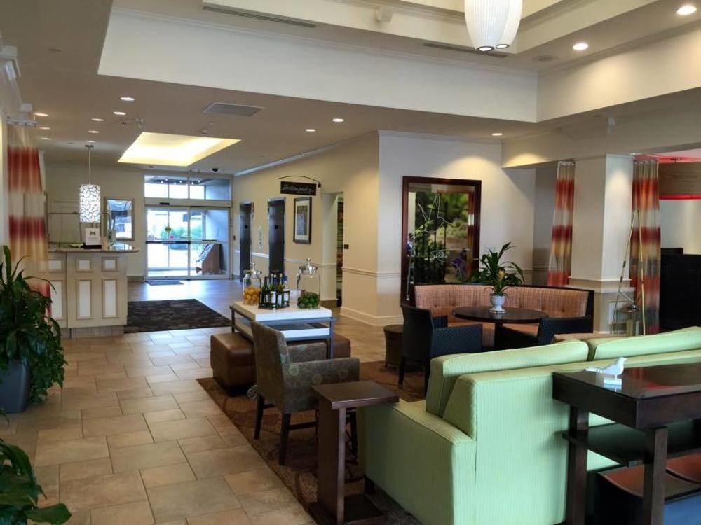 Hilton Garden Inn Kansas City/Kansas מראה חיצוני תמונה