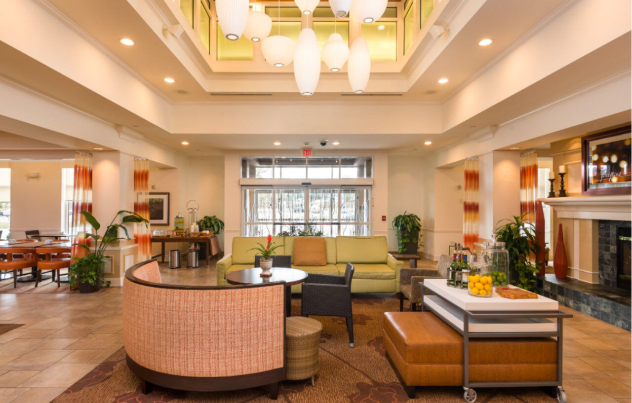 Hilton Garden Inn Kansas City/Kansas מראה חיצוני תמונה